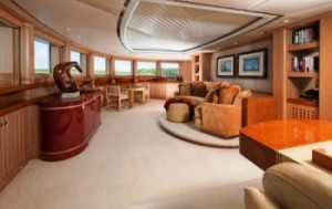how much to rent the yacht Huntress